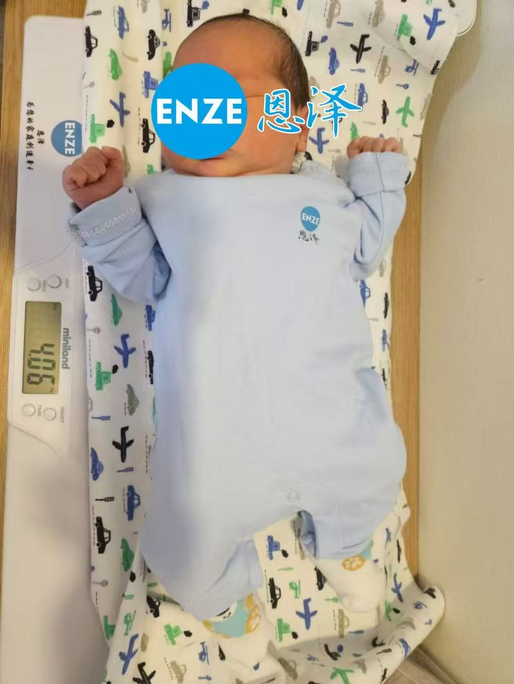 格鲁吉亚试管婴儿助孕宝宝出生后快速成长